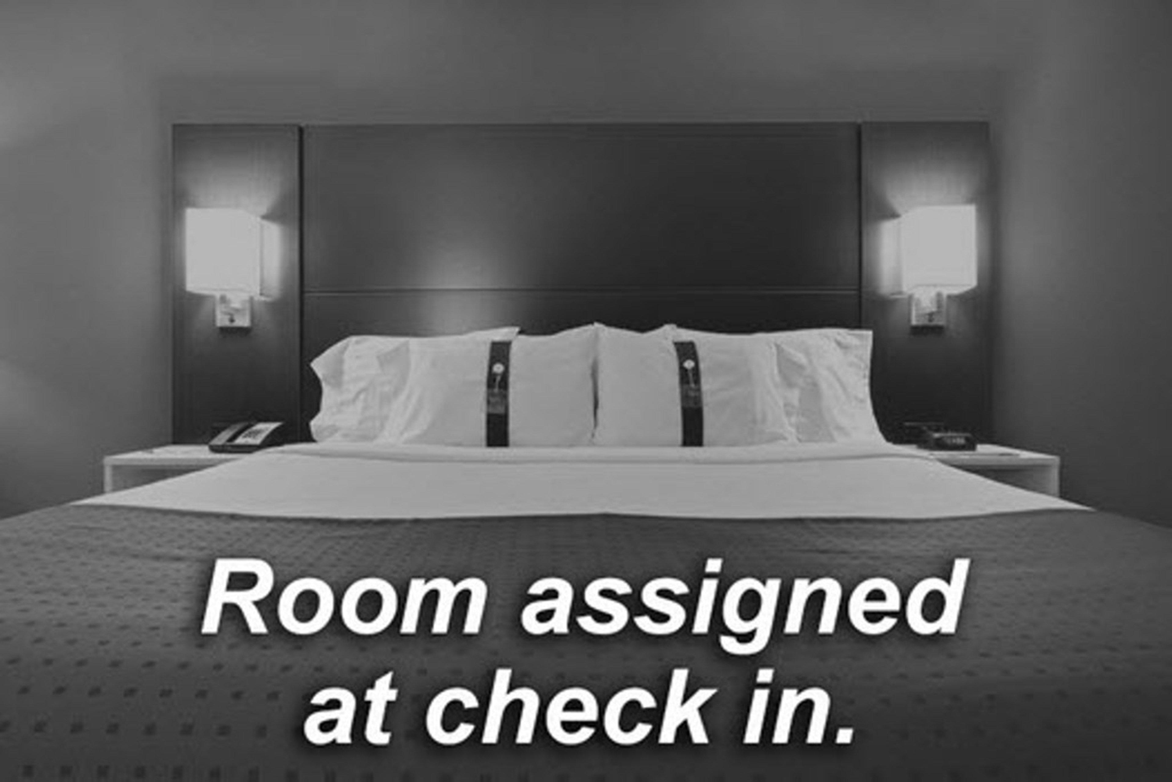 Holiday Inn Express Kansas City - At The Legends! By Ihg Bonner Springs Екстериор снимка