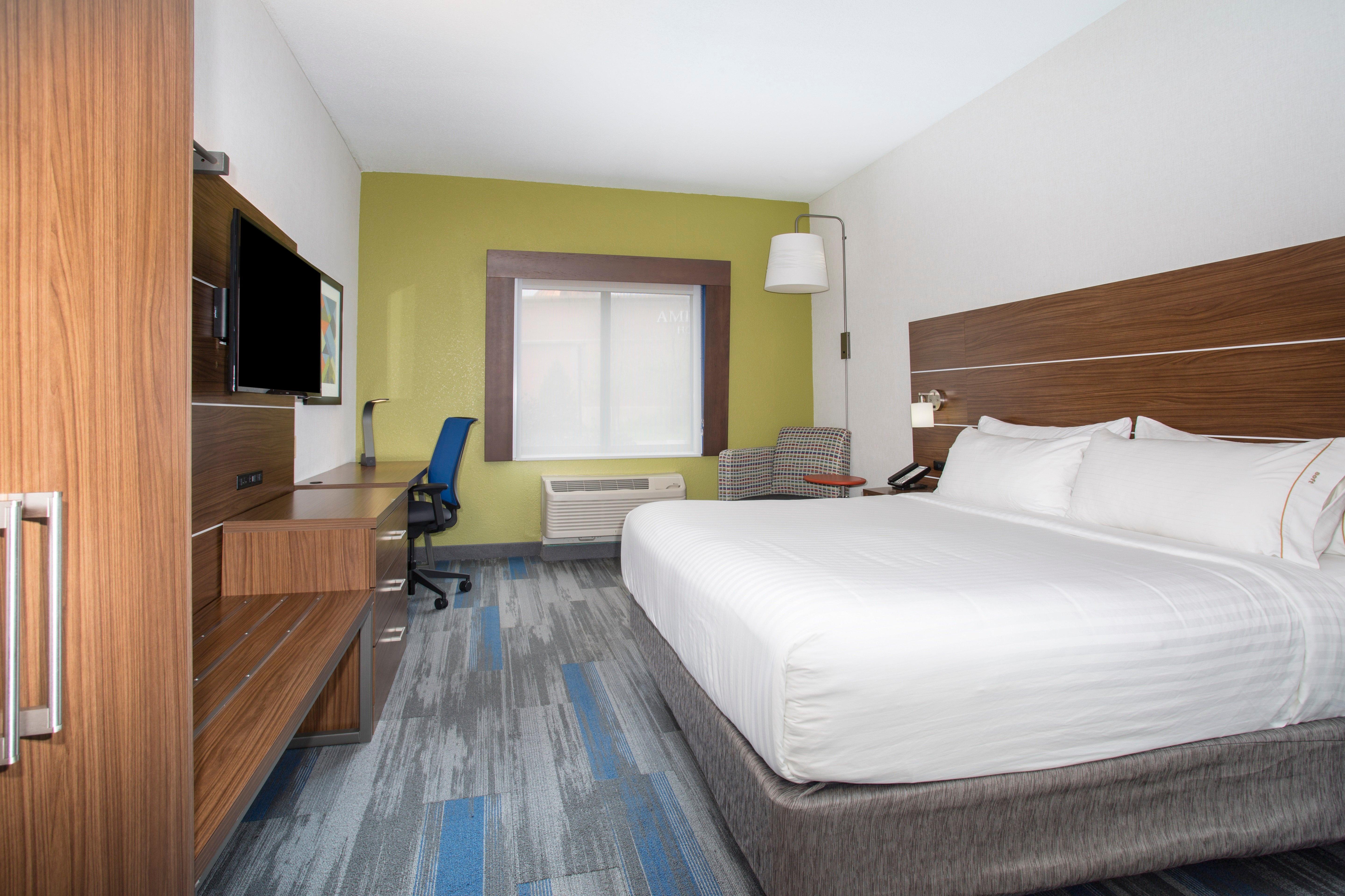 Holiday Inn Express Kansas City - At The Legends! By Ihg Bonner Springs Екстериор снимка