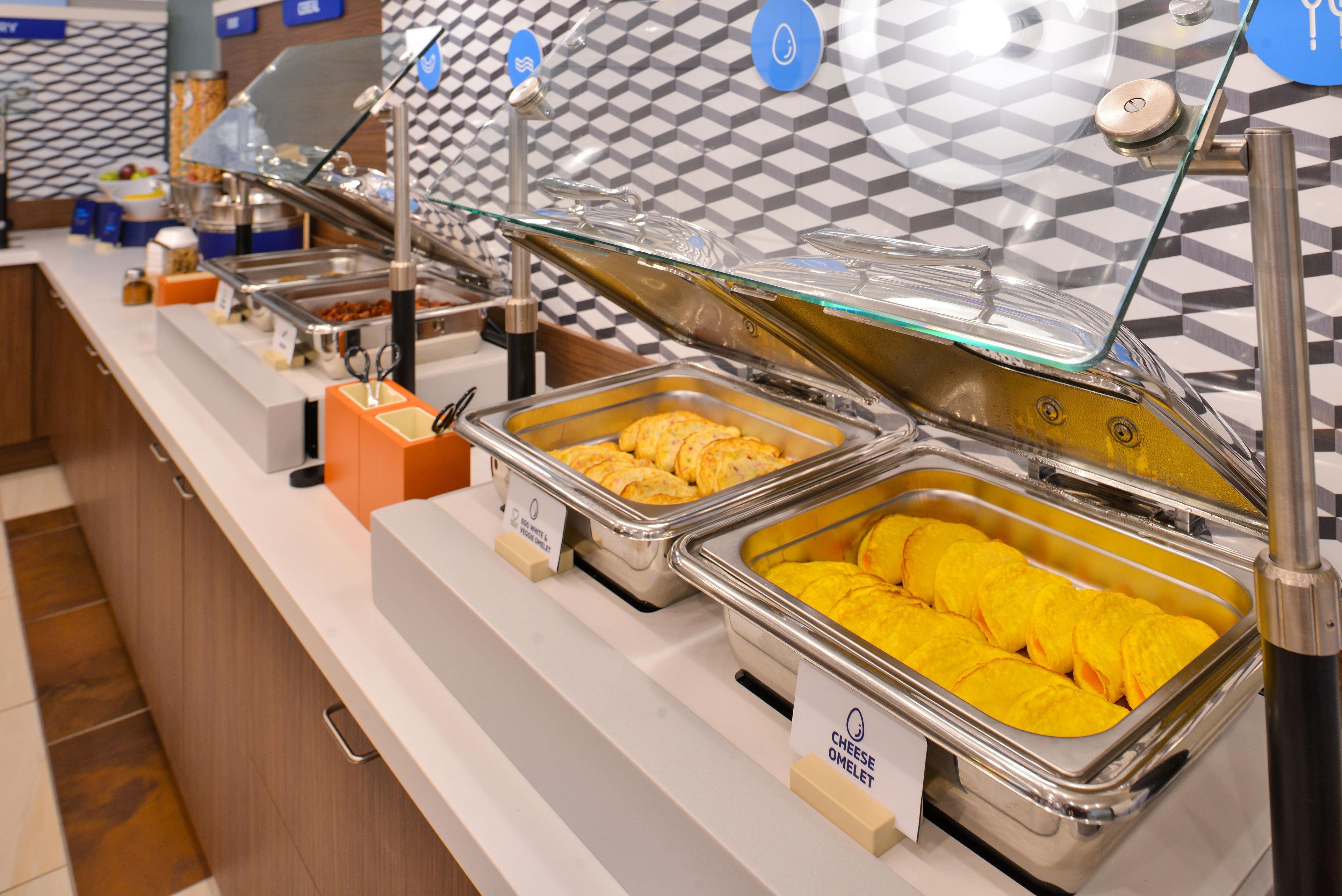 Holiday Inn Express Kansas City - At The Legends! By Ihg Bonner Springs Екстериор снимка