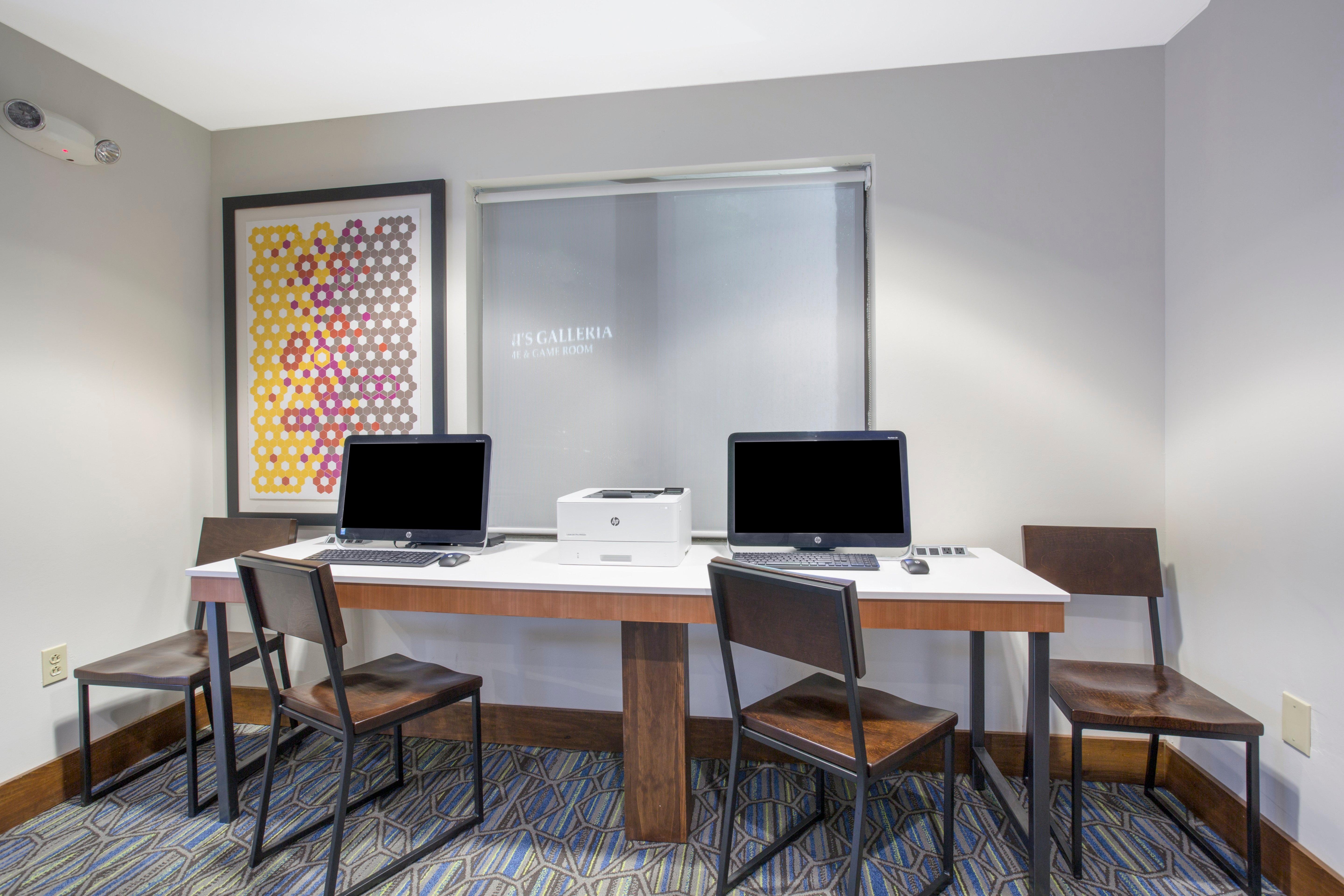 Holiday Inn Express Kansas City - At The Legends! By Ihg Bonner Springs Екстериор снимка