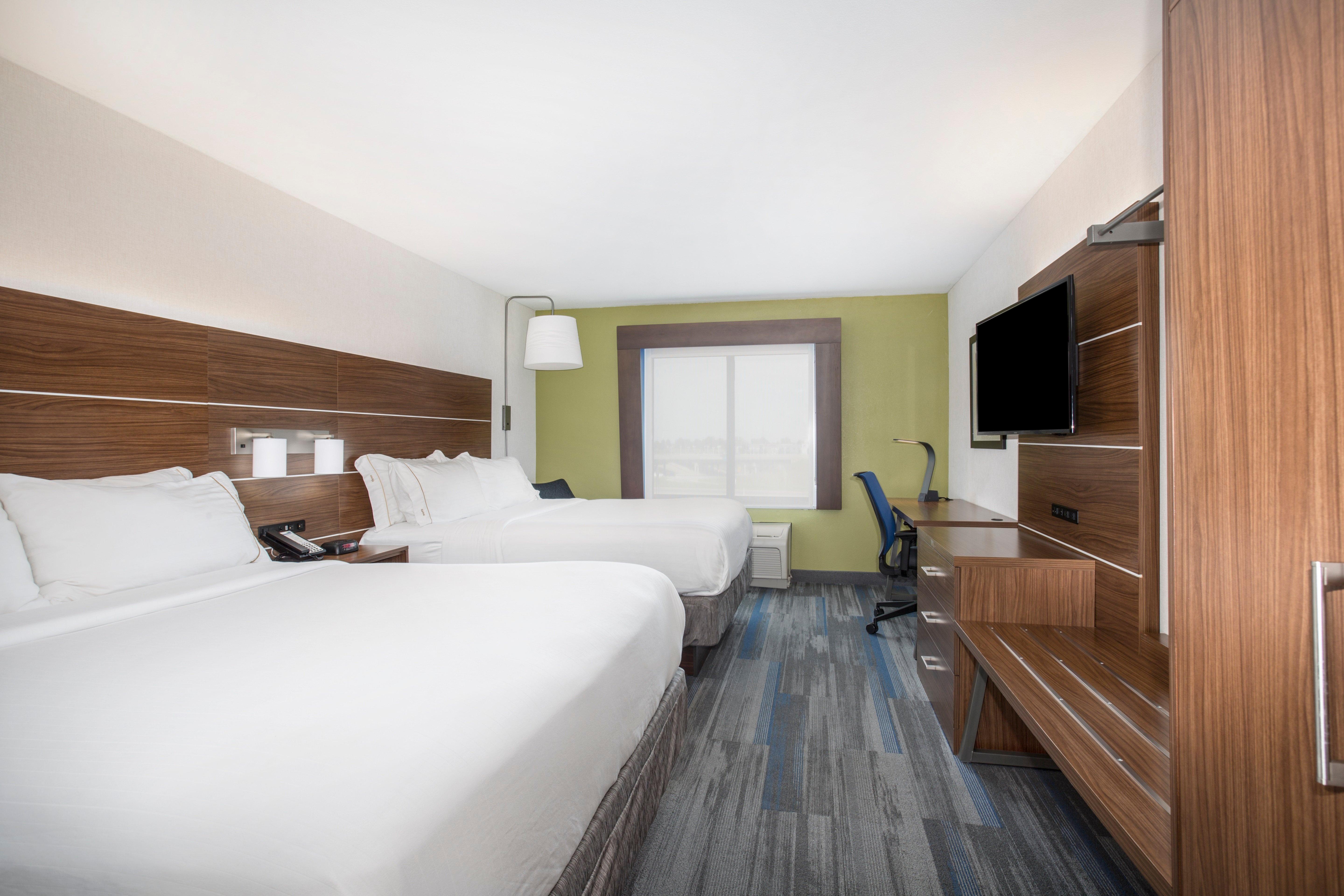 Holiday Inn Express Kansas City - At The Legends! By Ihg Bonner Springs Стая снимка